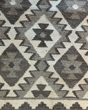 2.5'x 4' Kilim Rug