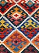 2.5'x 4' Kilim Rug