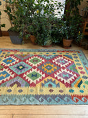 Kilim 5'x7' Rug