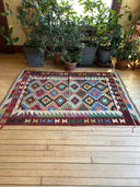 Kilim 4'x6' Rug